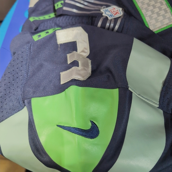 NFL Seattle Seahawks #3 sz 48 Nike  Football Jersey Russell Wilson - Picture 4 of 6
